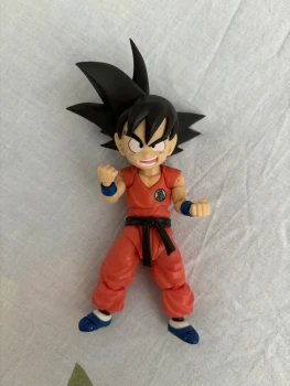 Shfiguarts Kid Goku 🌟