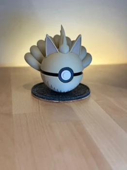 Pokeball Pokemon - Feunard / Ninetales