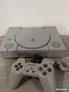 PlayStation 1 grise – Excellent état – Avec manette