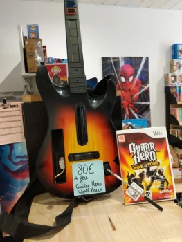 Guitare Wii + Guitar Hero World Tour – Très bon état – Fonctionnelle