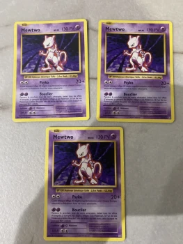 Carte mewtwo 3 fois