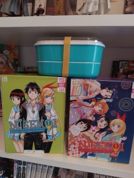 2 coffrets neuf nisekoi Manga+ DVD+ cartes