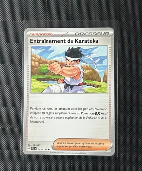 Carte Pokémon - Entraînement de Karatéka 97/131 - Évolution Prismatique