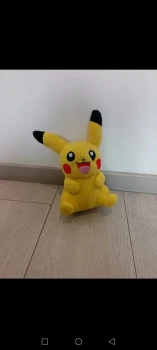 Peluche pokemon Pikachu 2016