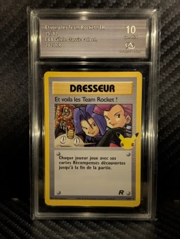 Et voila les Team Rocket ! 15/82 Celeb. Classic 2021 FR CollectAura 10
