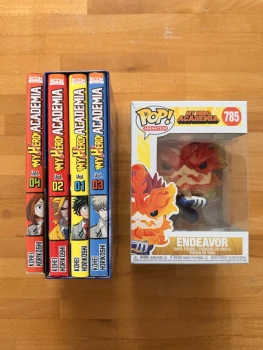 Lot My Hero Academia : Volumes 1 à 4 + Figurine Pop Funko Endeavor + Figurine Tsuyu + Portes Clés (Ochako et All Might)