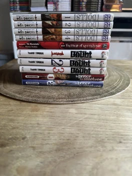 manga (lot de 10) Doubt, Dolls, Le prince des ténèbres, Fortress of apocalysce