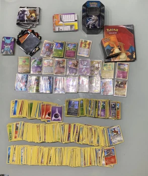 Lot de plus de 1000 carte Pokémon