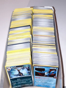100 cartes Pokémon FR