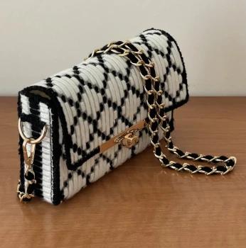 Sac tissé en laine - fait à la main