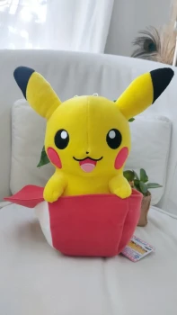 Peluche Pikachu casquette, Pokémon 🦊