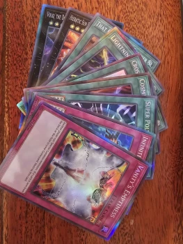 Lot de cartes Yu Gi Oh
