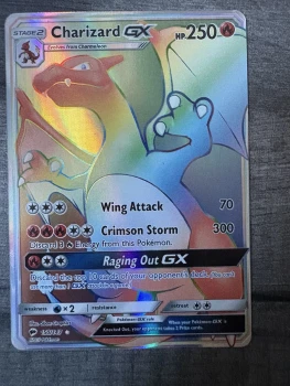 Carte Pokémon rare - Charizard GX (150/147) - État Excellent