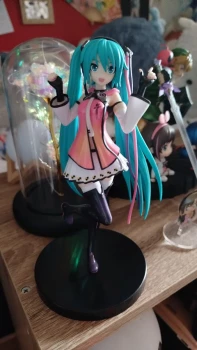 Figurine Hatsune Miku Luminasta