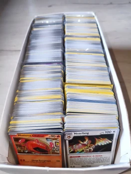 Lot de 100 cartes  POKÉMON FR