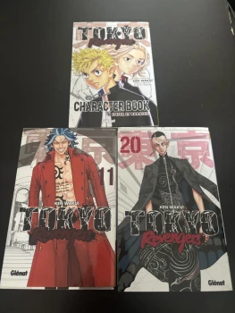 Lot de 3 tomes Tokyo Revengers (11,17,Character Book)