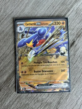 Carchacrok ex de Cynthia (PV 330) - 111/217 ⭐️⭐️