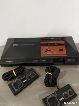 Sega Master System 1 – Excellent état – Avec manettes