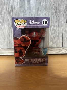 Figurine pop Disney Mickey firefighter