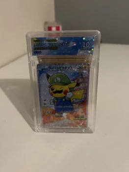 Carte gradée Pokémon luigi Pikachu jap