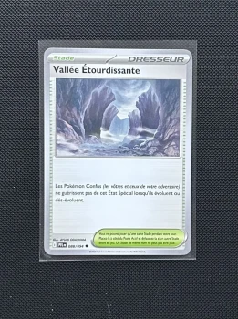 Carte Pokémon - Vallée Étourdissante 88/94 - Flammes Fantasmagoriques