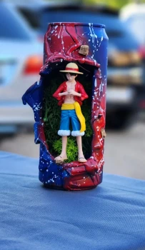 Diorama one piece luffy figurine canette recyclée