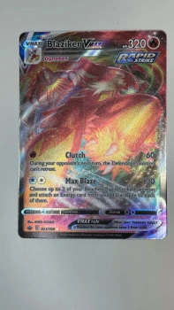 Blaziken Vmax / Holographique