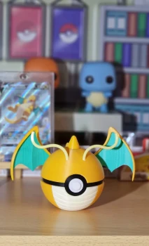 Figurine Fan Art Pokéball imprimée en 3D Modèle inspiré de Dracolosse / Dragonite