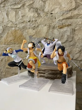 Lot Figurines One Piece - Garp VS Sabo & Ace & Luffy version Marine