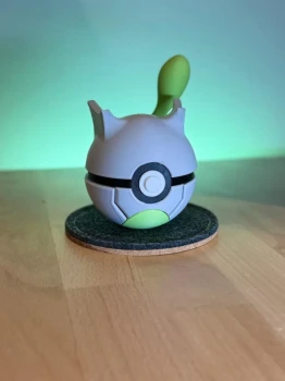Pokeball Pokemon - Mewtwo Shiny