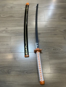 Demon Slayer Katana Shinobu Kocho en bambou 103 Cm – Neuf