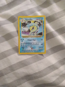 Carte pokémon rare