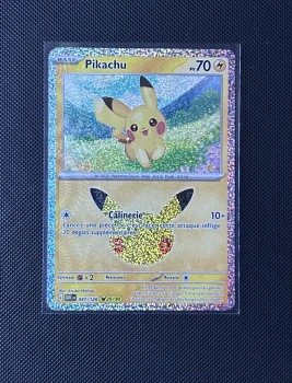 Carte Pokémon - Pikachu 47/128 - Holo - 30ème Anniversaire
