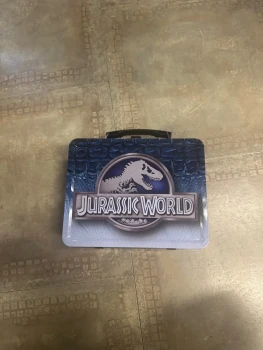 Boîte métal jurassic Park world officiel neuf