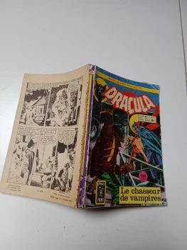 dracula aredit N° 7 le chasseur de vampires