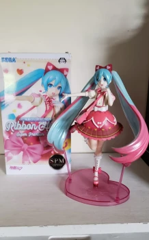 Figurine miku ribbon heart