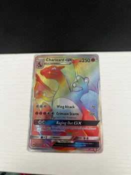 Dracaufeu GX 150/147 Secret Rare Rainbow – Ombres Ardentes – Carte Pokémon