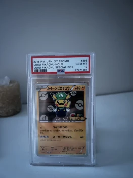 Carte gradée Pokémon Luigi Pikachu holo