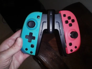 Manette Joycon Bleu et Rouge avec Support