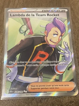 Lambda de la team rocket 226/182