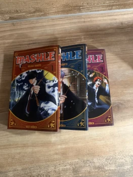 Manga Mashle lot des 3 premiers tome