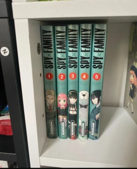 Lot tomes spy x family manga