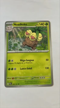 Noadkoko 2/131 Evolutions prismatiques