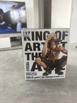 Figurine one piece