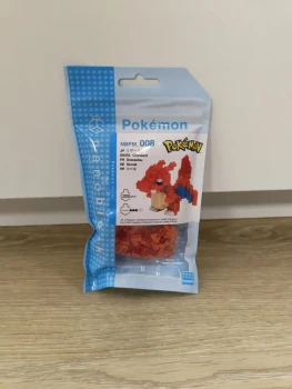 POKEMON - Dracaufeu - Figurine Nanoblock 10cm