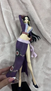 figurine boa hancock one piece