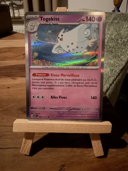 Togekiss 082/217 Reverse Holo – Héros Transcendants ASC – Français – 2026