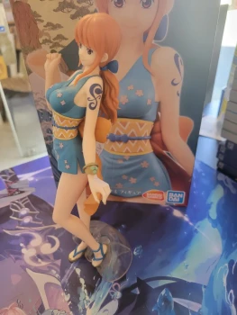 figurine nami de one piece