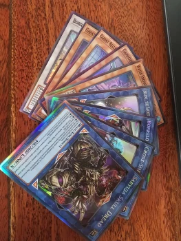 Lot de cartes Yu Gi Oh