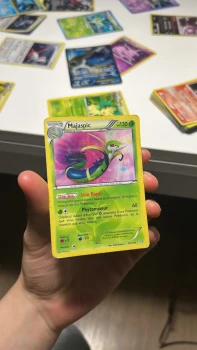 Carte Pokémon Majaspic 125/124 – Shiny (Ultra Rare) 🌟
